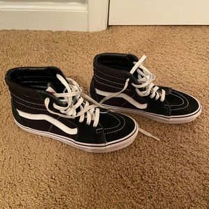 BARELY WORN black and white vans